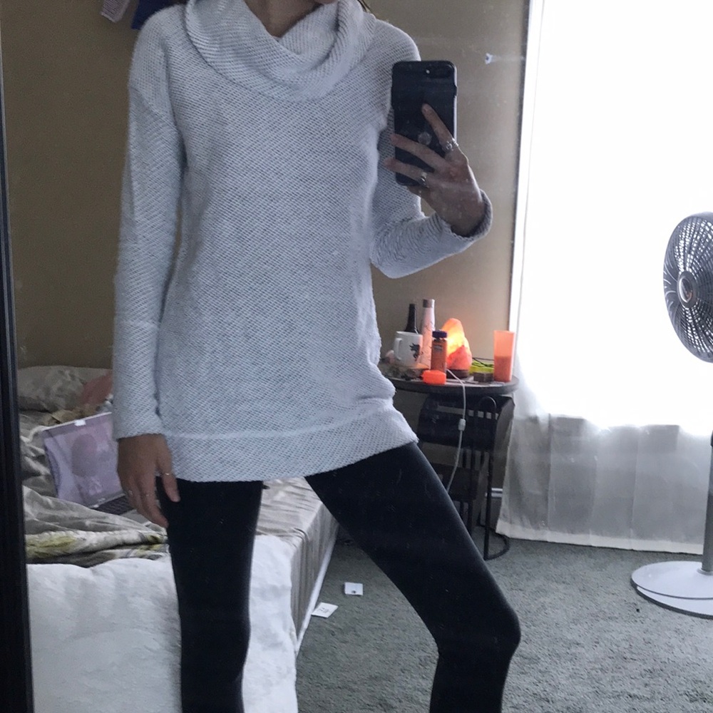 Cowell Neck Light Grey Tunic